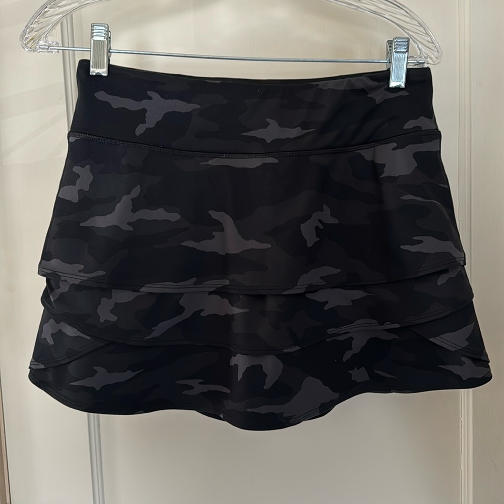Athleta Girl Camo Skort XXL/16 EUC *only worn twice*